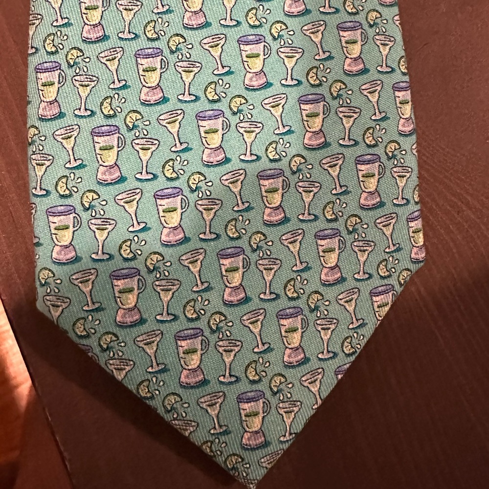 Vineyard Vines Martini Tie -  NWT